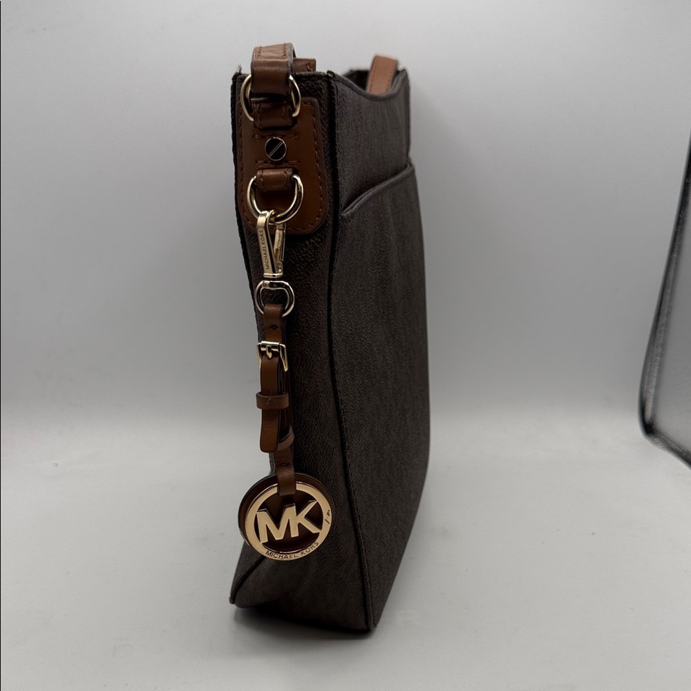 Michael Kors JET SET TRAVEL LARGE LOGO MESSENGER BAG Dark Brown Shoulder Bag S27 - Picture 3 of 6
